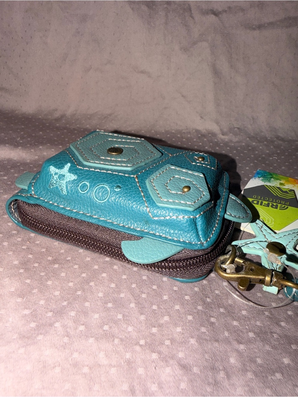 NWT Chala Sea Turtle RFID Cute-C Wallet Wristlet Teal Turquoise Card Holder - Picture 2 of 7